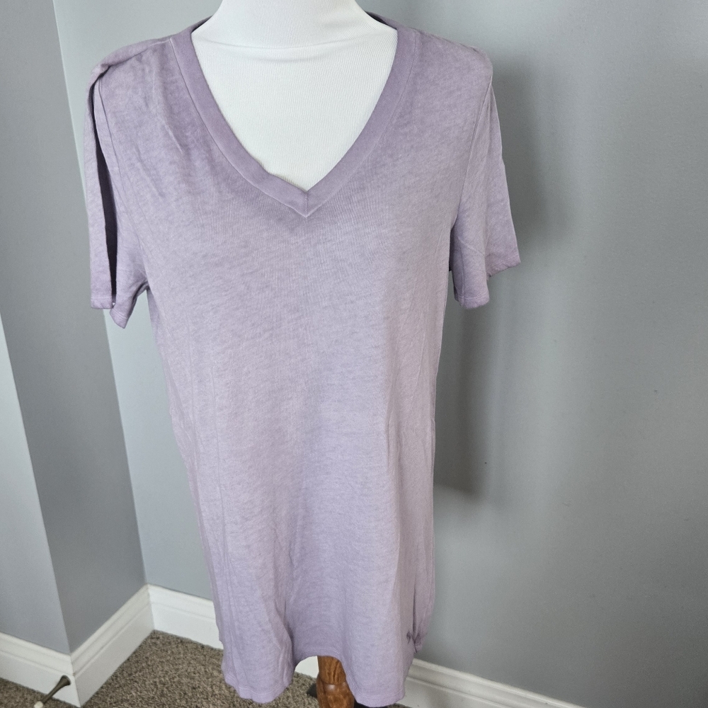 Victoria's Secret Light Purple V-Neck Tee Large